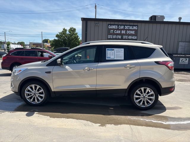 Used 2018 Ford Escape Titanium w/ Ford Safe & Smart Package AWD/4WD image 4