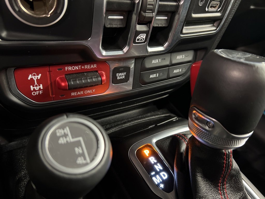 Used 2019 Jeep Wrangler Unlimited Rubicon w/ Dual Top Group image 16