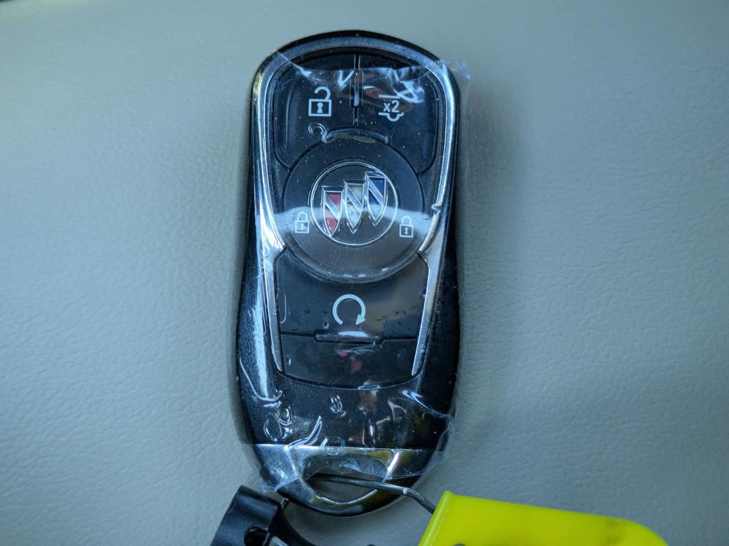 Used 2020 Buick Envision Premium w/ Driver Confidence Package AWD/4WD image 31
