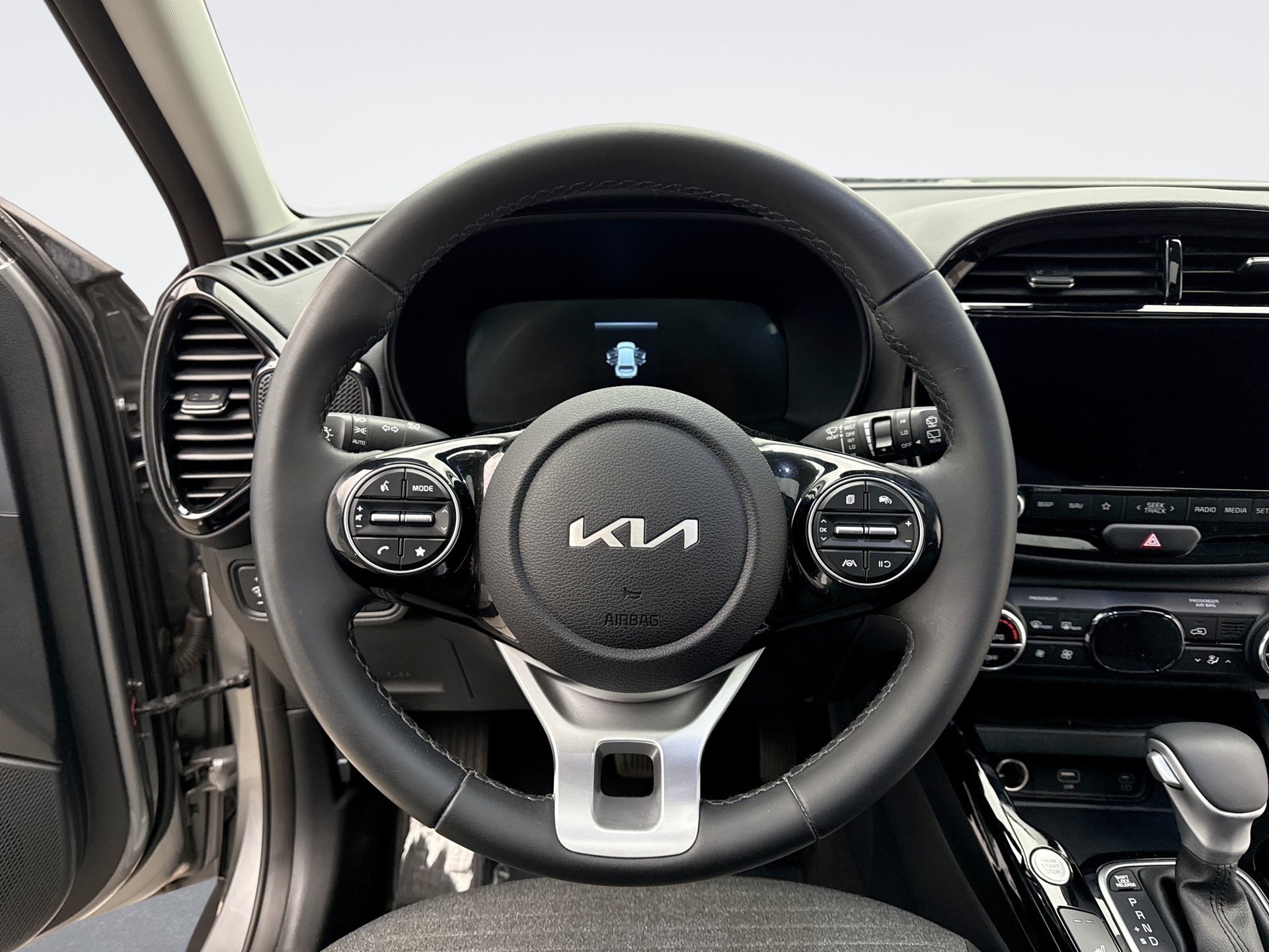 Used 2025 Kia Soul EX FWD image 12