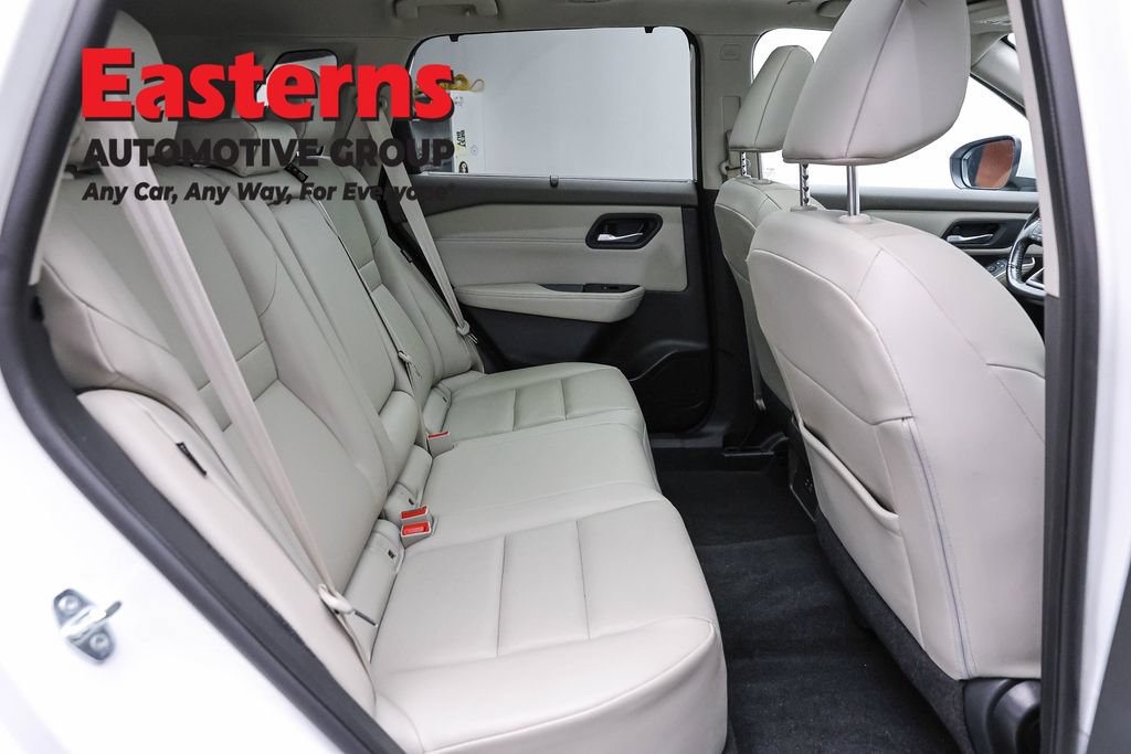 Used 2023 Nissan Rogue SV w/ SV Premium B Package AWD/4WD image 25