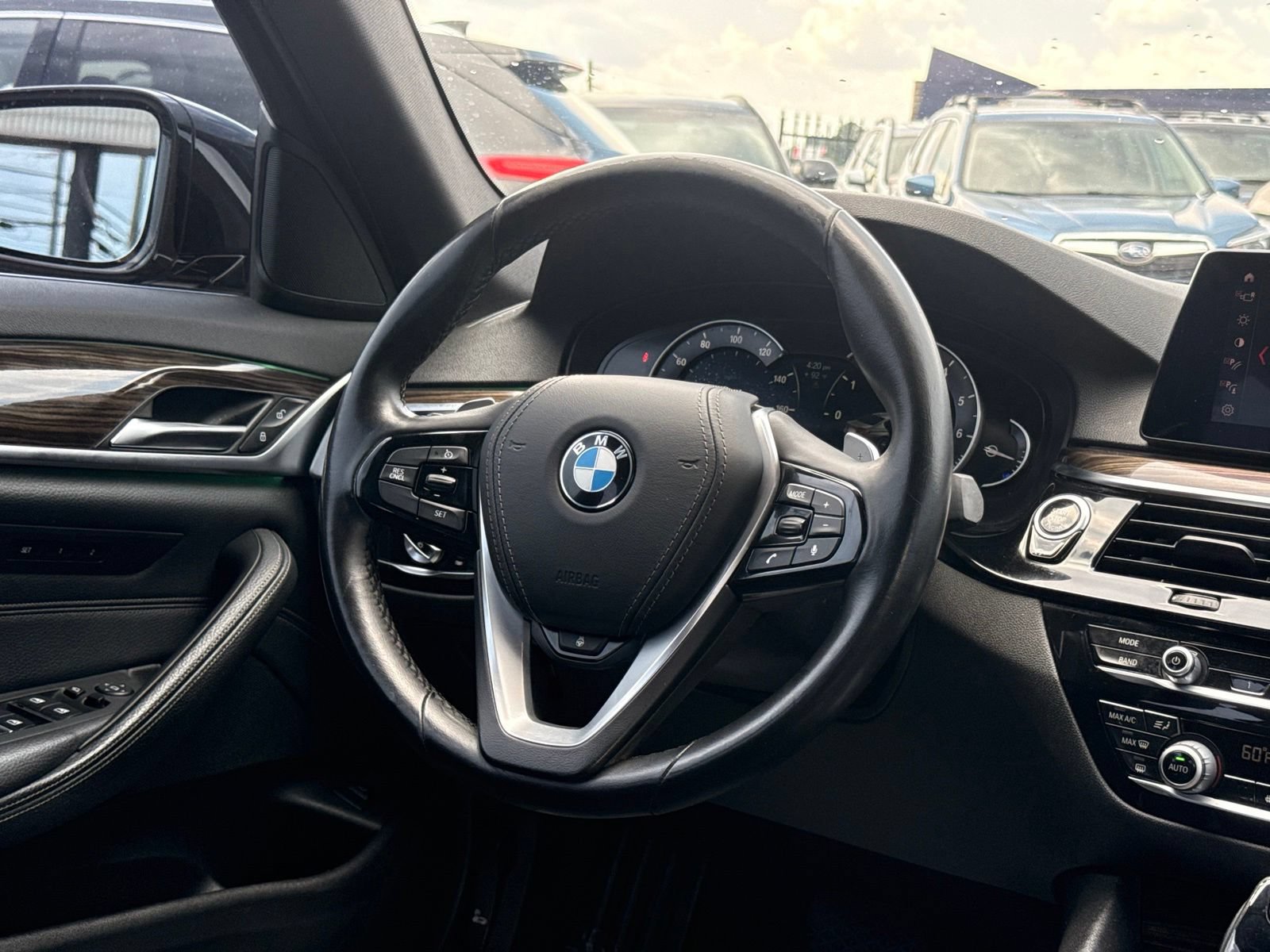 Used 2019 BMW 530i RWD image 39
