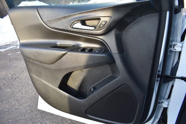 Used 2024 Chevrolet Equinox LT w/ LPO, Floor Liner Package image 34