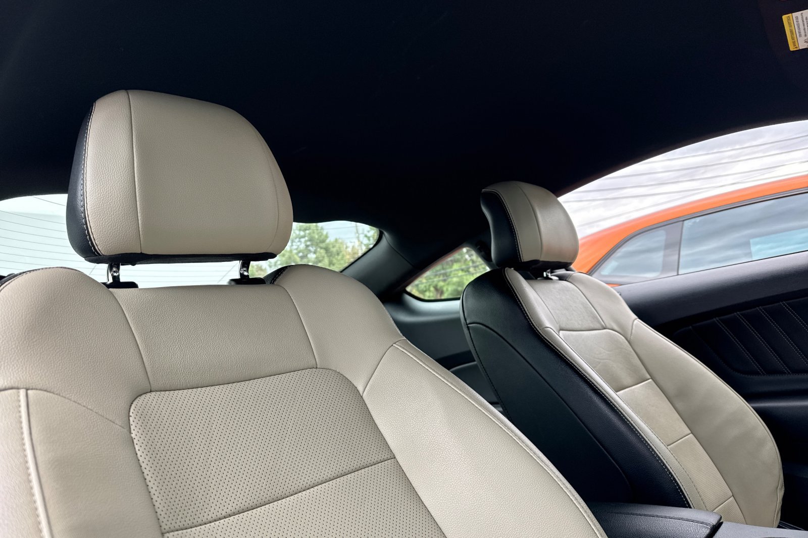 Used 2015 Ford Mustang Premium RWD image 19