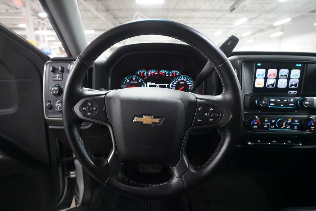 Used 2017 Chevrolet Silverado 1500 LT w/ All Star Edition AWD/4WD image 4