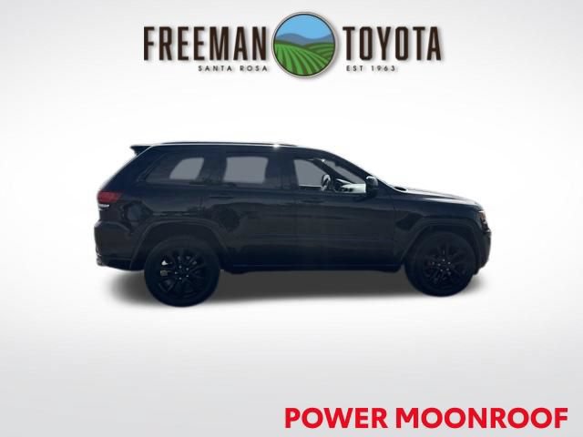 Used 2018 Jeep Grand Cherokee Altitude AWD/4WD image 4