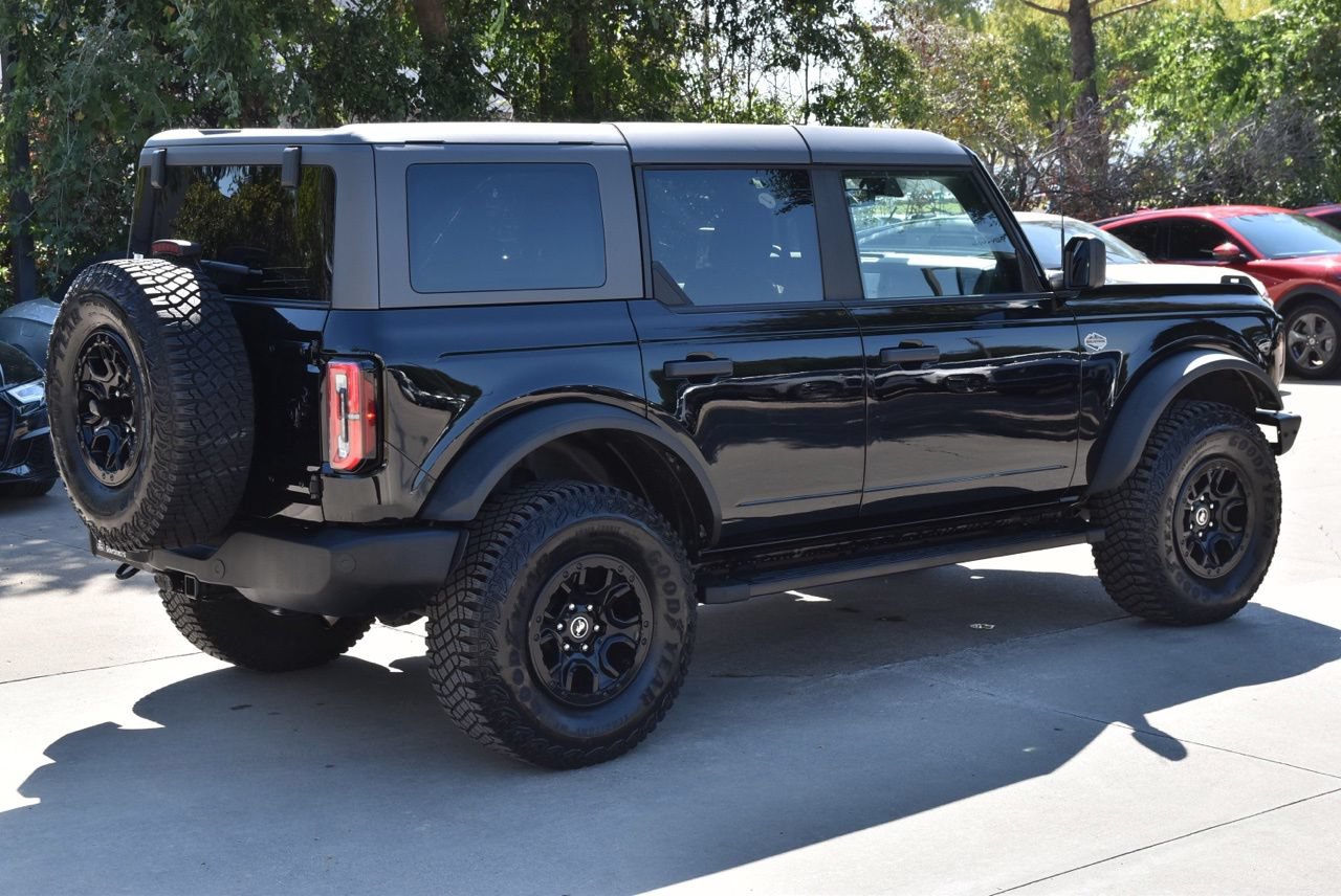 Certified 2024 Ford Bronco Wildtrak AWD/4WD image 7