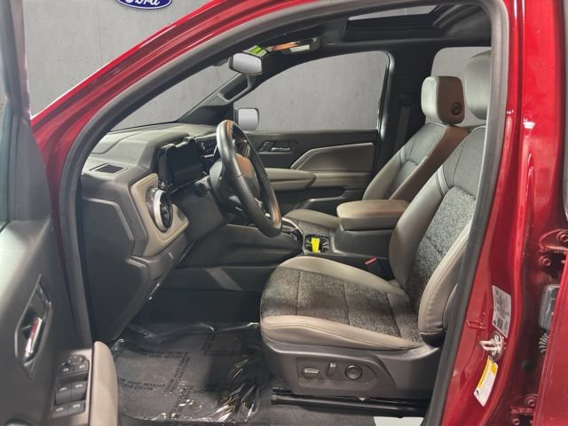 Used 2024 Chevrolet Colorado ZR2 w/ Technology Package AWD/4WD image 6
