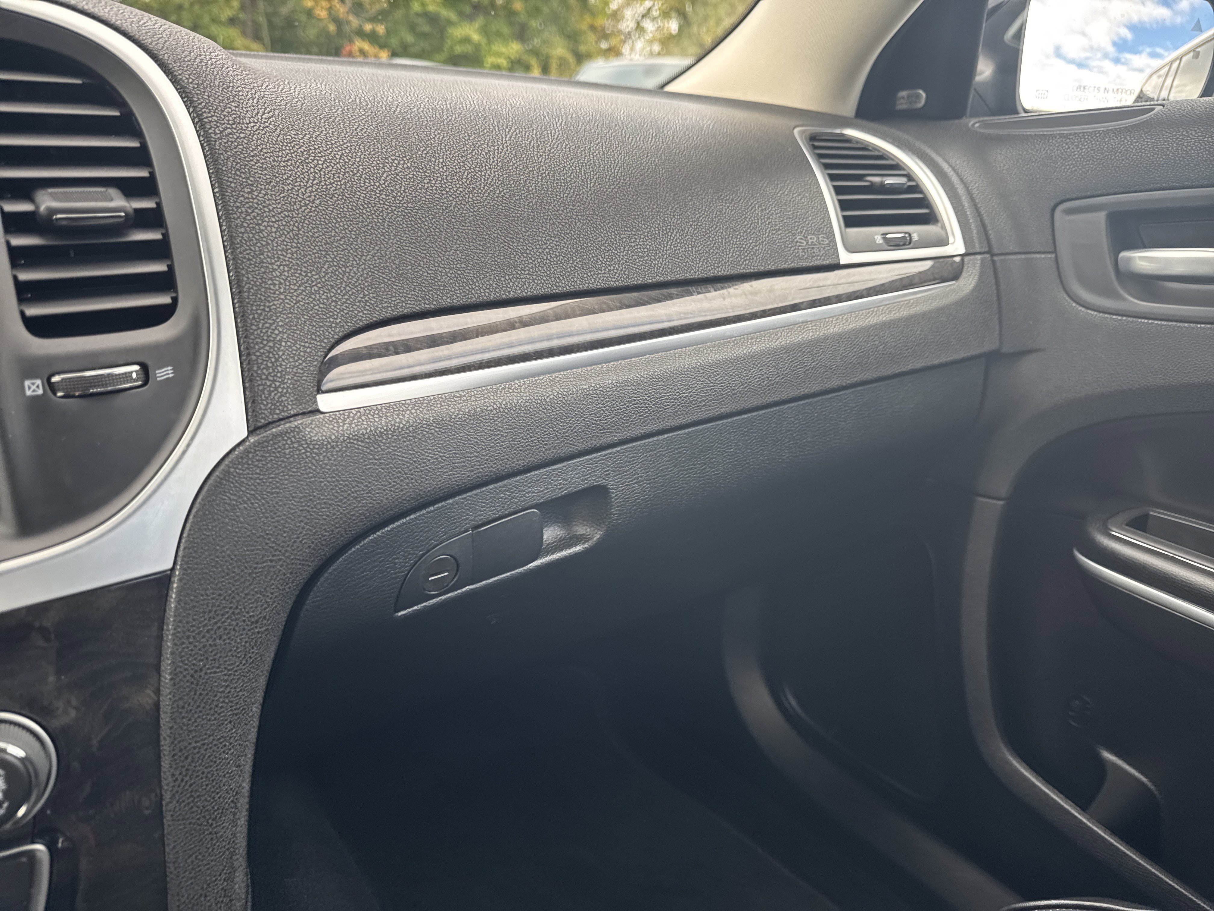 Used 2022 Chrysler 300 Touring L w/ Popular Equipment Group image 18