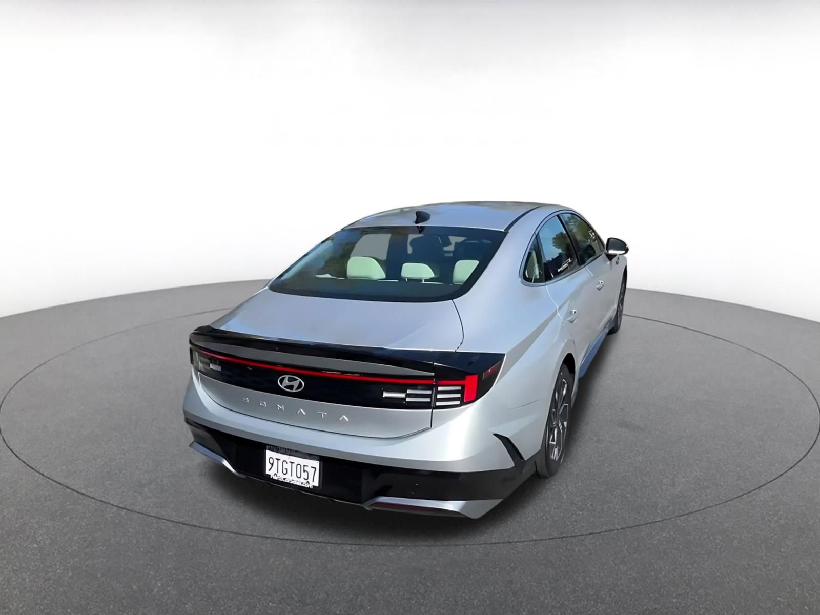 Used 2025 Hyundai Sonata SEL FWD image 14