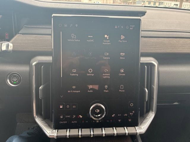 Used 2025 GMC Acadia Denali w/ LPO, Floor Liner Package image 26