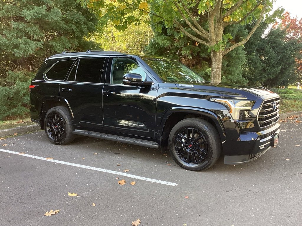 Used 2024 Toyota Sequoia SR5 image 7