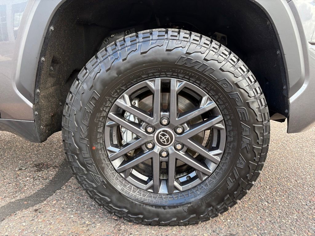 Used 2023 Toyota Tundra SR5 w/ SR5 Convenience Package AWD/4WD image 9
