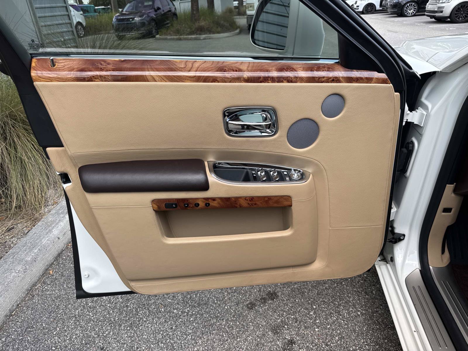 Used 2012 Rolls-Royce Ghost RWD image 30