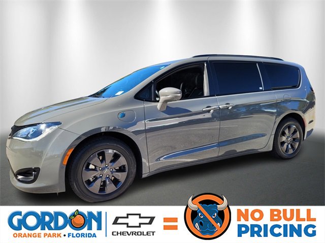 Used 2020 Chrysler Pacifica Limited w/ Advanced Safetytec Group image 1