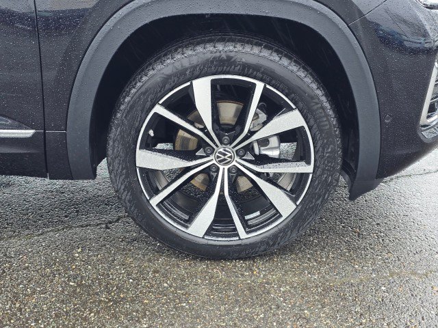 New 2026 Volkswagen Atlas Cross Sport SEL Premium R-Line AWD/4WD image 9