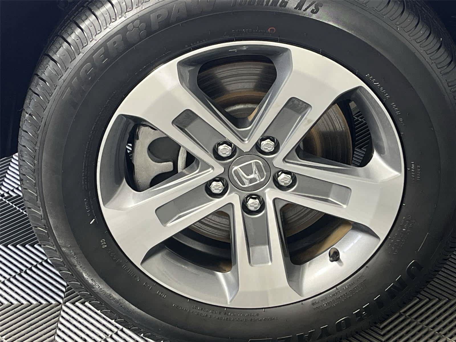 Used 2025 Honda Pilot EX-L image 12