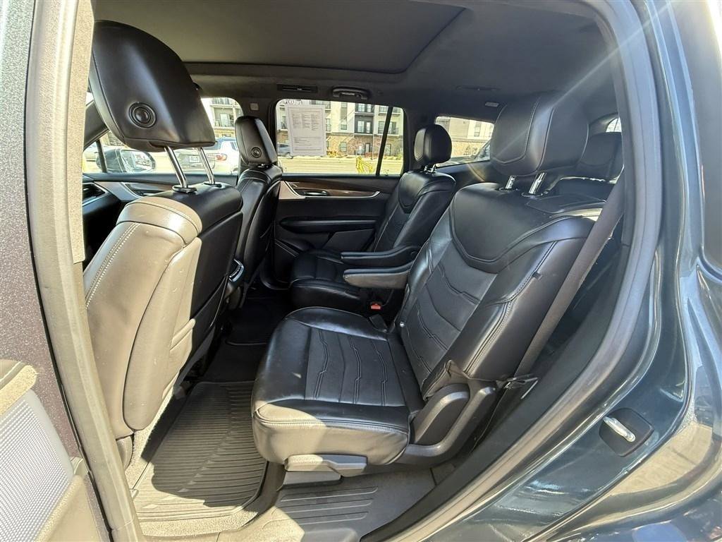 Used 2020 Cadillac XT6 Premium Luxury w/ Platinum Package image 22