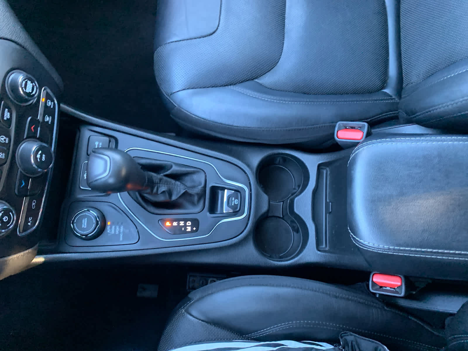 Used 2020 Jeep Cherokee Latitude Lux w/ Trailer Tow Group image 25