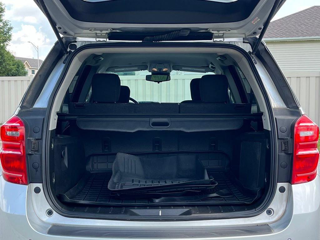 Used 2017 Chevrolet Equinox LT w/ Convenience Package FWD image 24