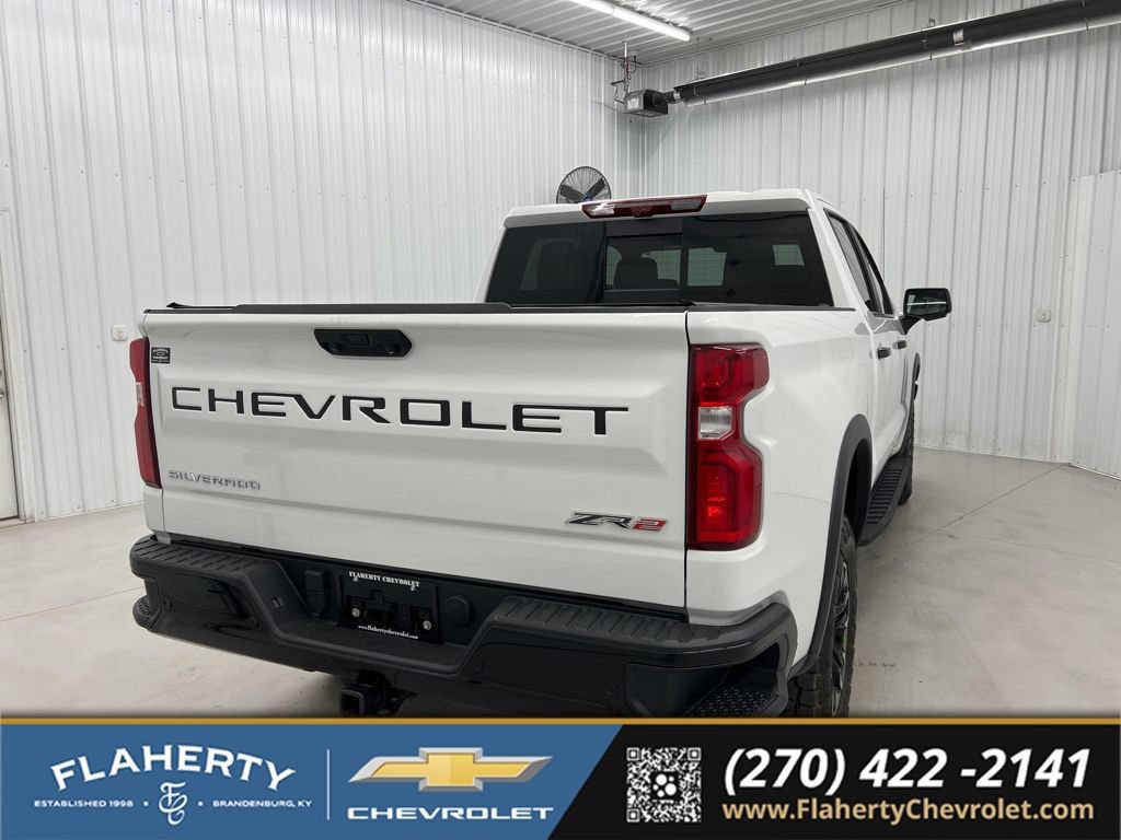 Used 2024 Chevrolet Silverado 1500 ZR2 w/ Technology Package AWD/4WD image 3