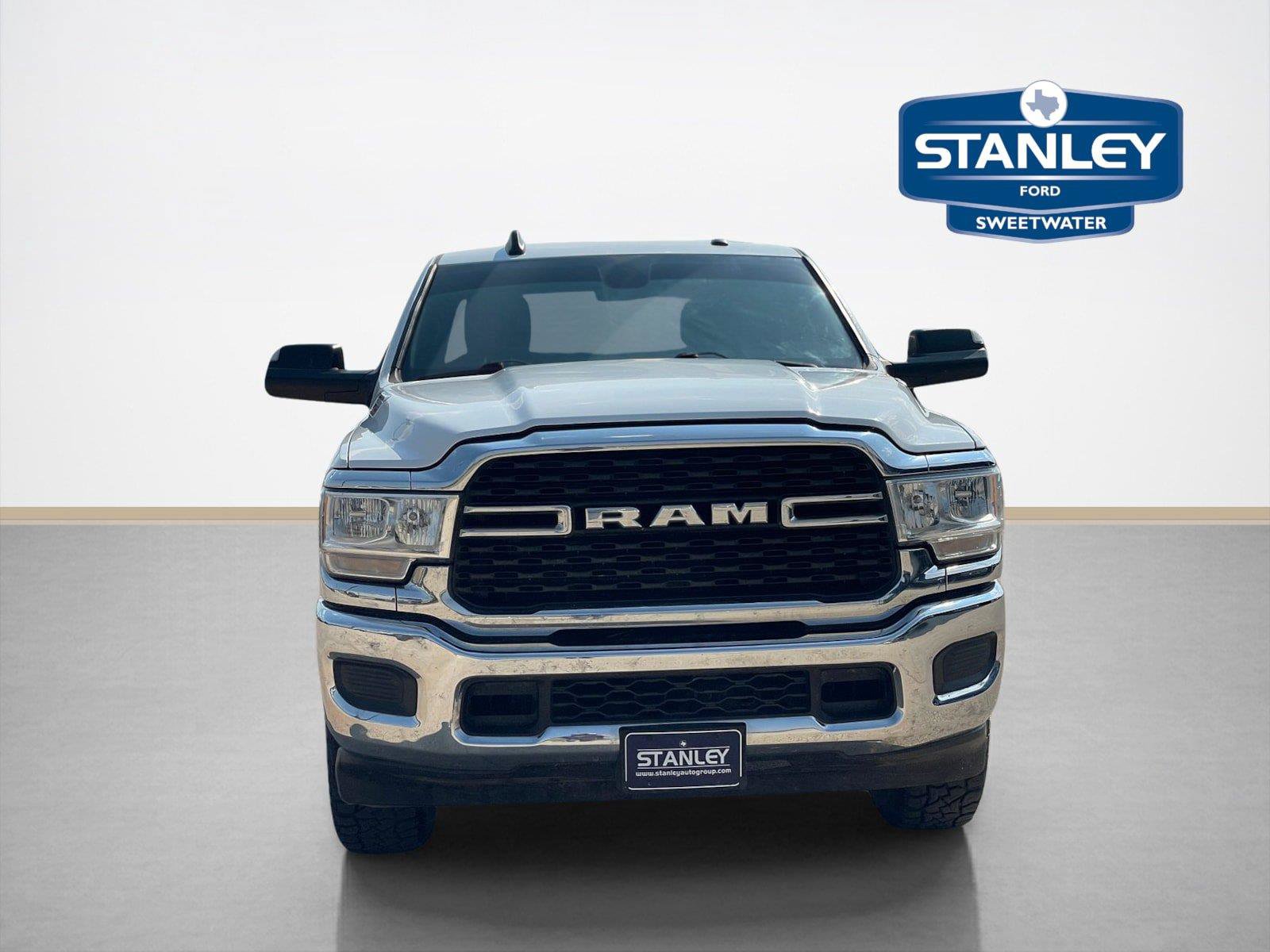 Used 2022 RAM 2500 Big Horn AWD/4WD image 2