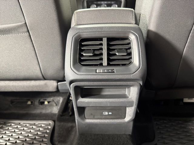 Certified 2024 Volkswagen Taos SE AWD/4WD image 13
