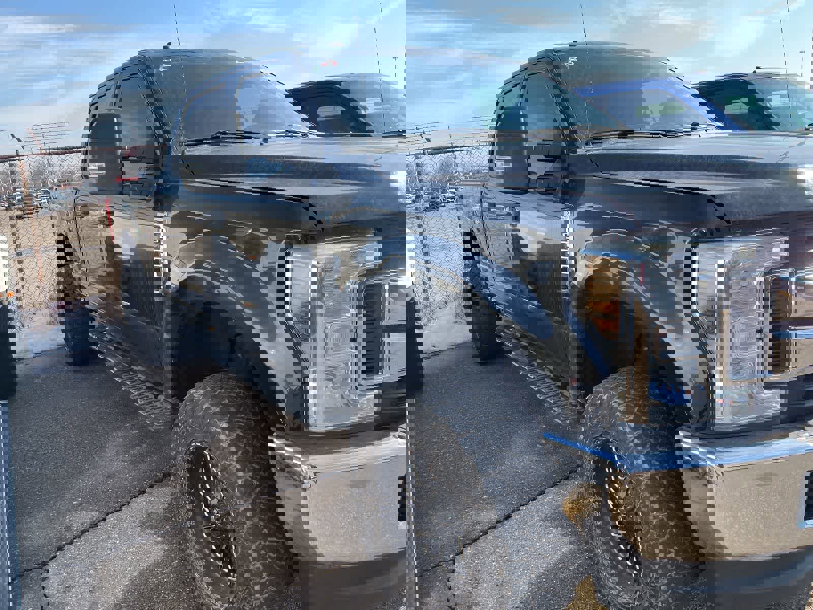 Used 2019 Ford F250 XLT w/ FX4 Off-Road Package image 16