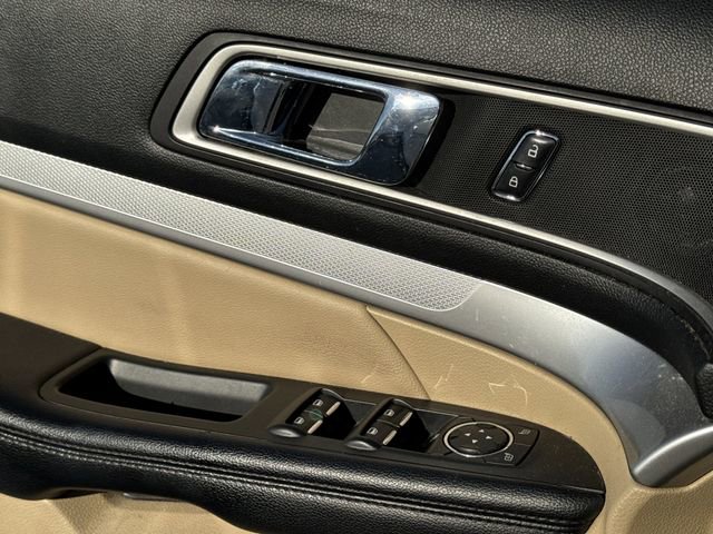 Used 2017 Ford Explorer XLT w/ Equipment Group 202A image 25