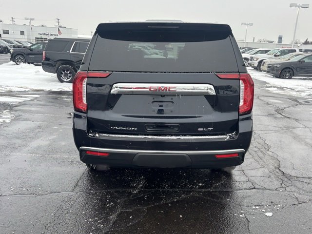 Used 2023 GMC Yukon XL SLT w/ SLT Premium Package image 6