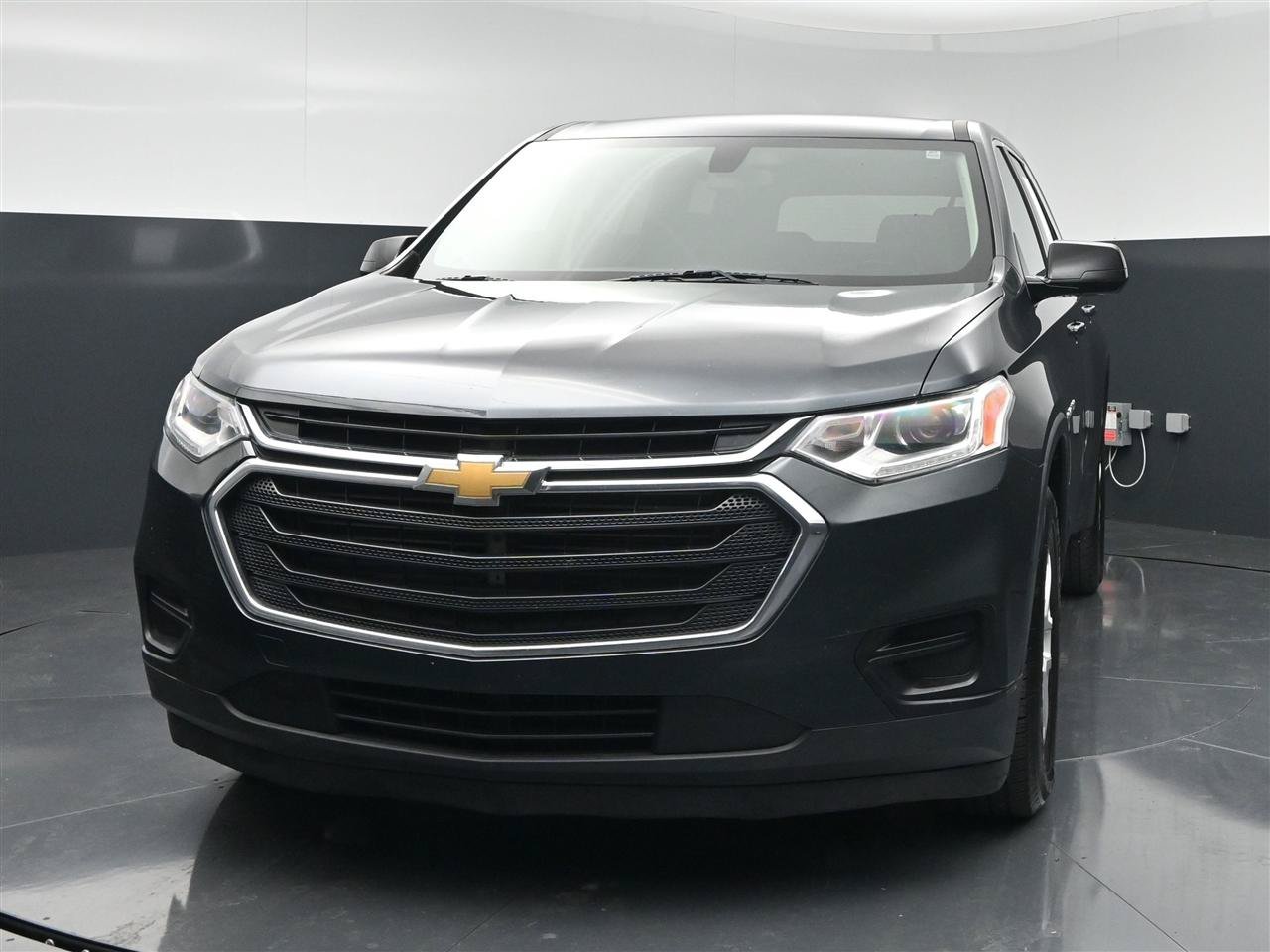 Used 2018 Chevrolet Traverse LS AWD/4WD image 2