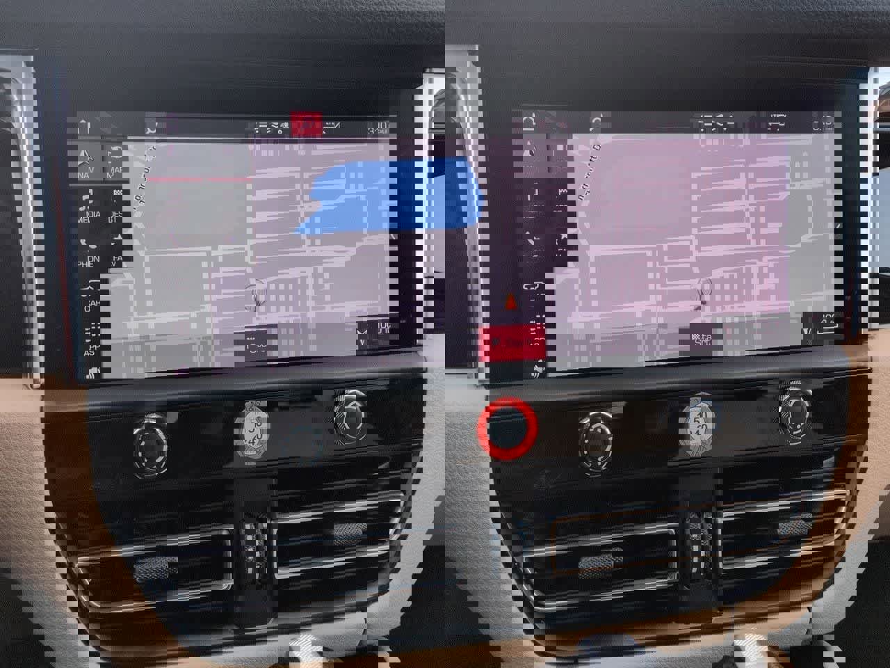 Used 2023 Porsche Macan Turbo image 30