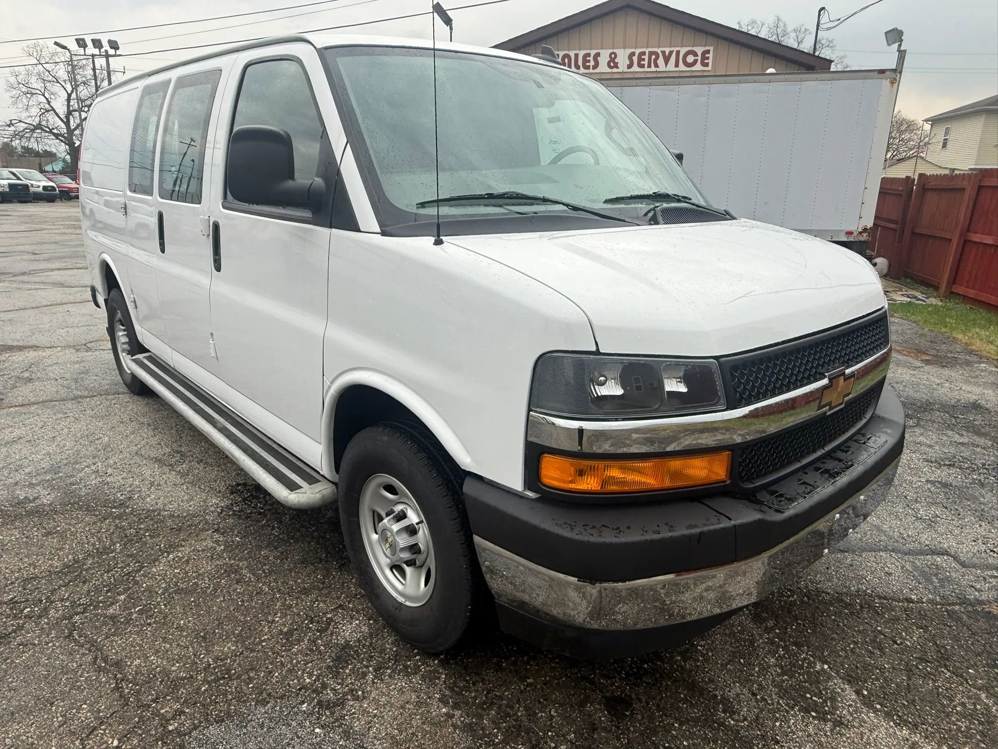 Used 2024 Chevrolet Express 2500 w/ Driver Convenience Package image 7