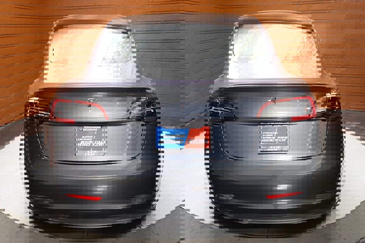 Used 2023 Tesla Model 3 Standard Range image 19