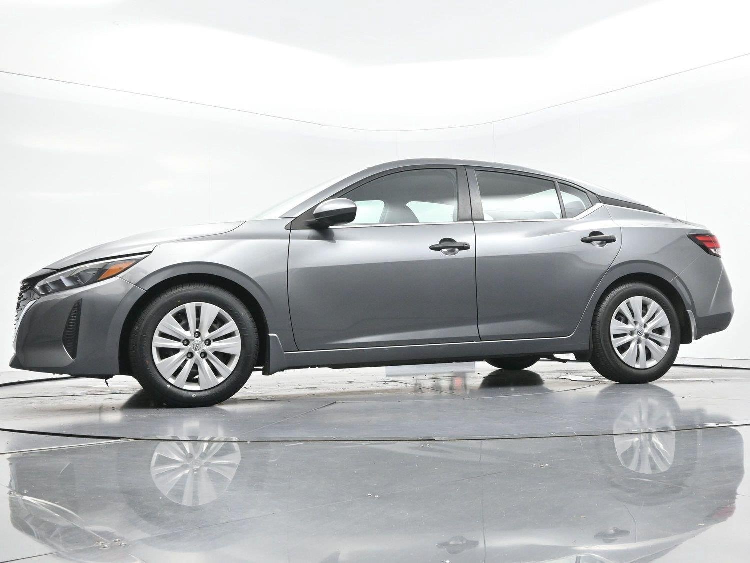 Used 2024 Nissan Sentra S FWD image 45