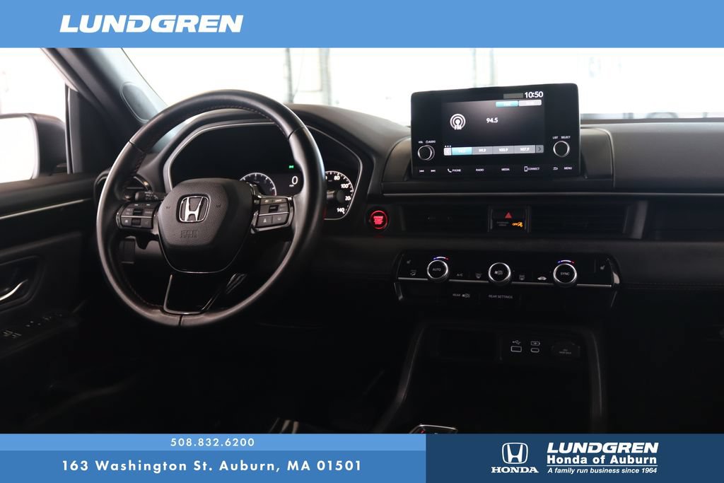 Used 2025 Honda Pilot Sport image 4