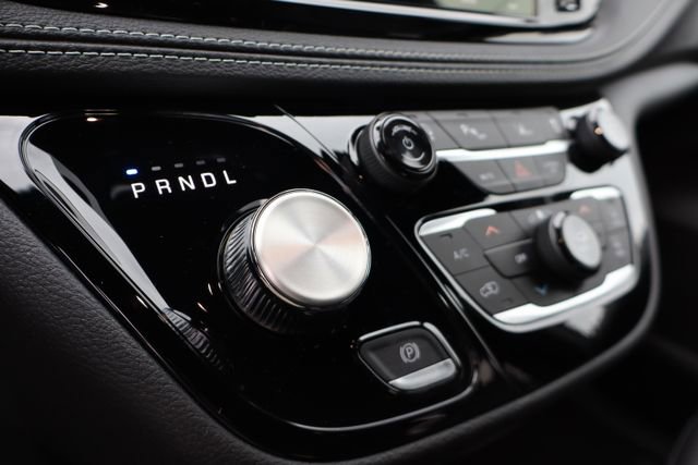 New 2026 Chrysler Pacifica Select FWD image 22