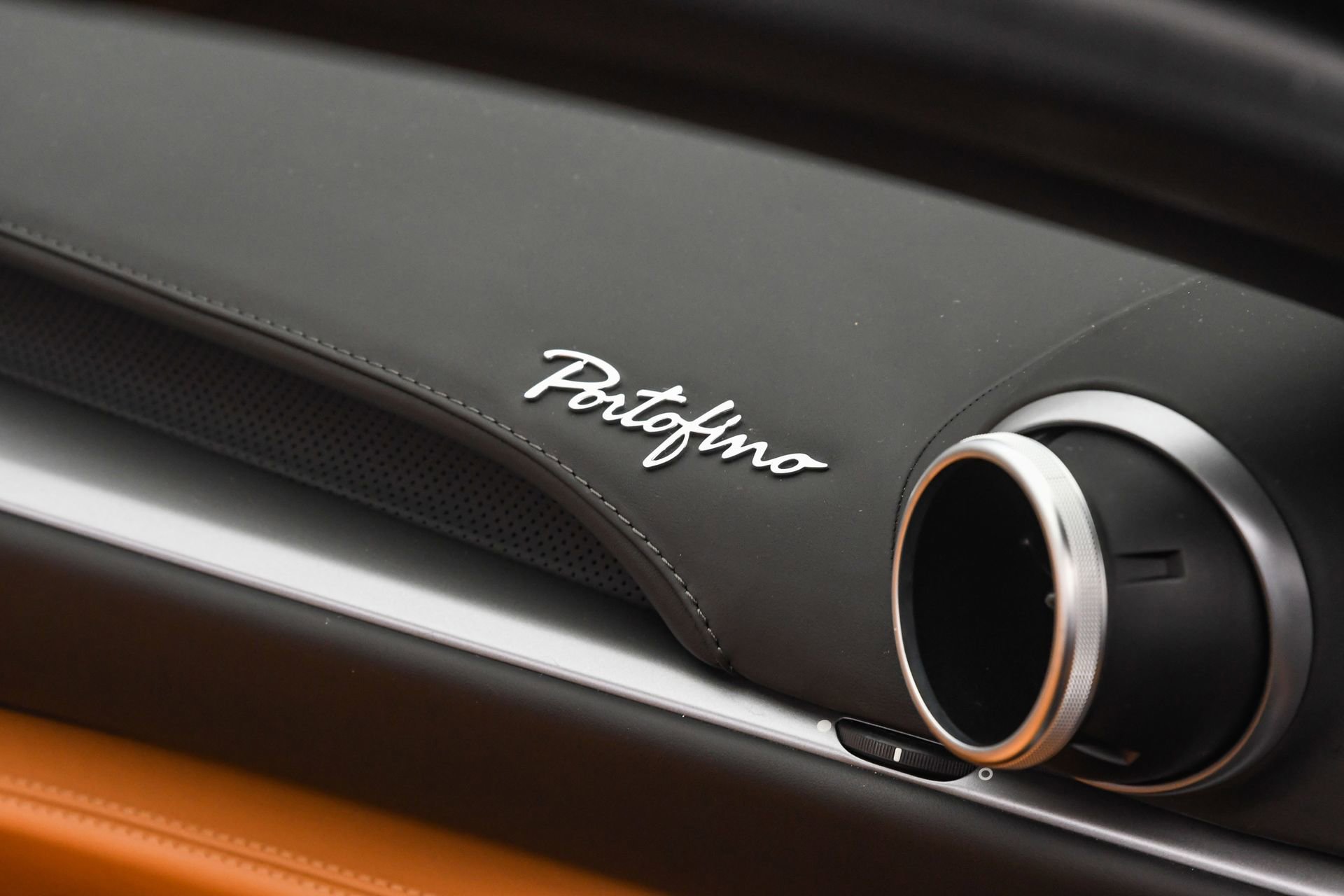 Used 2019 Ferrari Portofino image 53