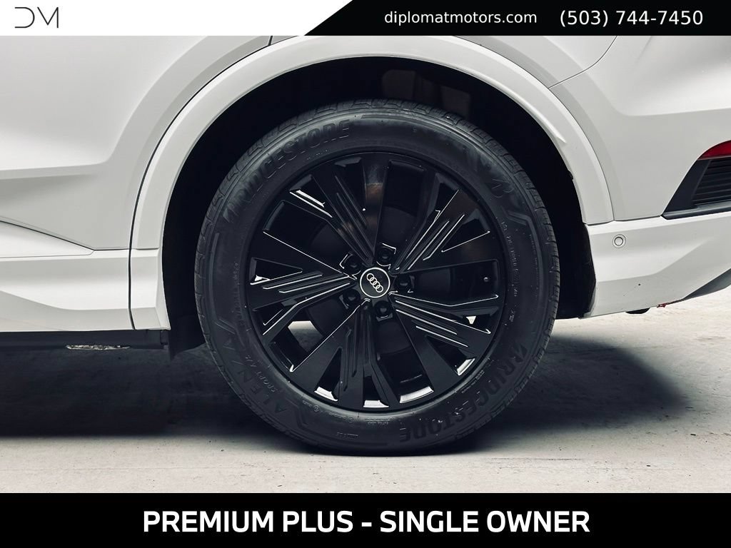 Used 2023 Audi Q4 e-tron Premium Plus RWD image 39