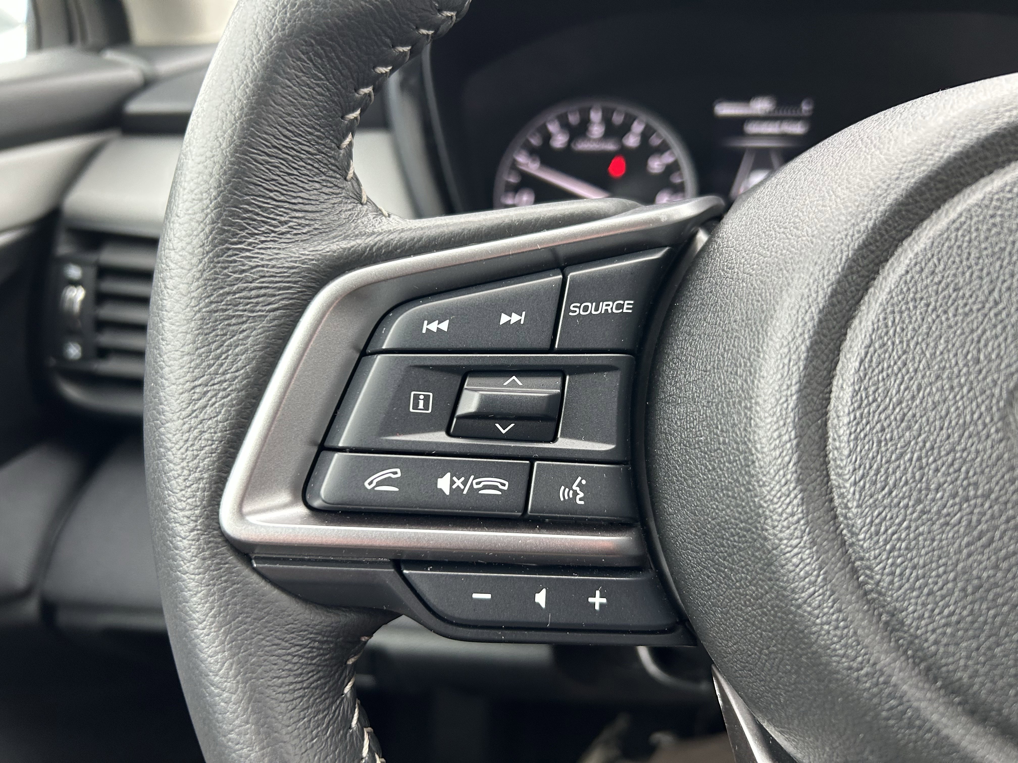 Used 2025 Subaru Outback Premium w/ Popular Package #1 image 18