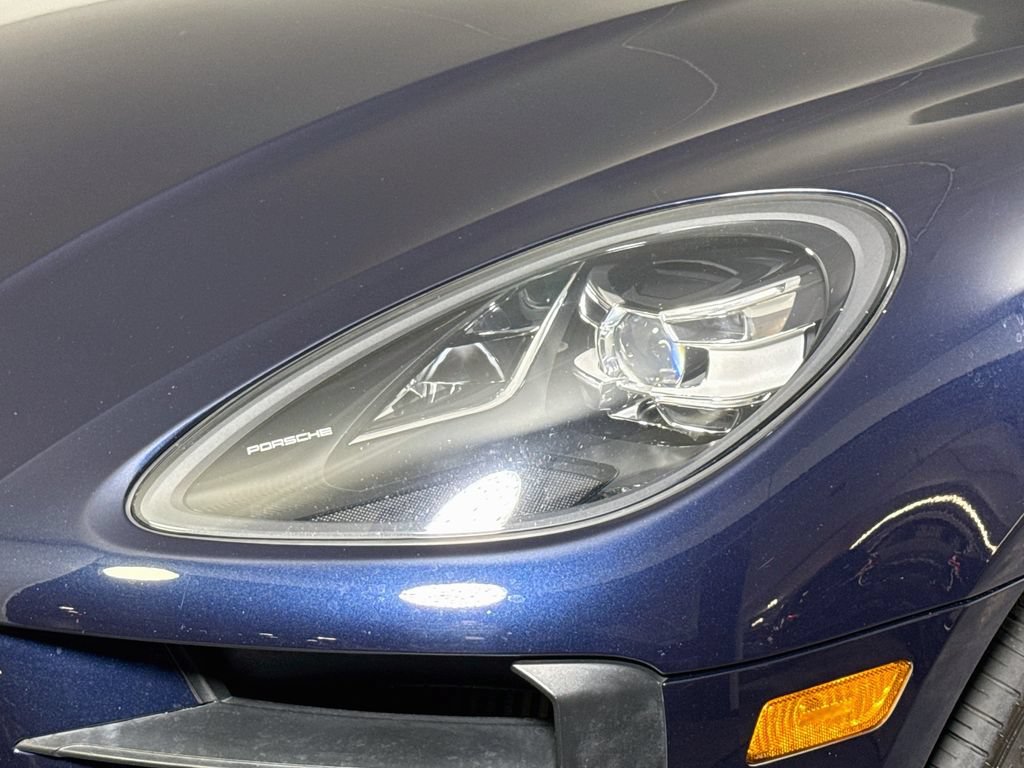 Certified 2019 Porsche Macan S AWD/4WD image 26