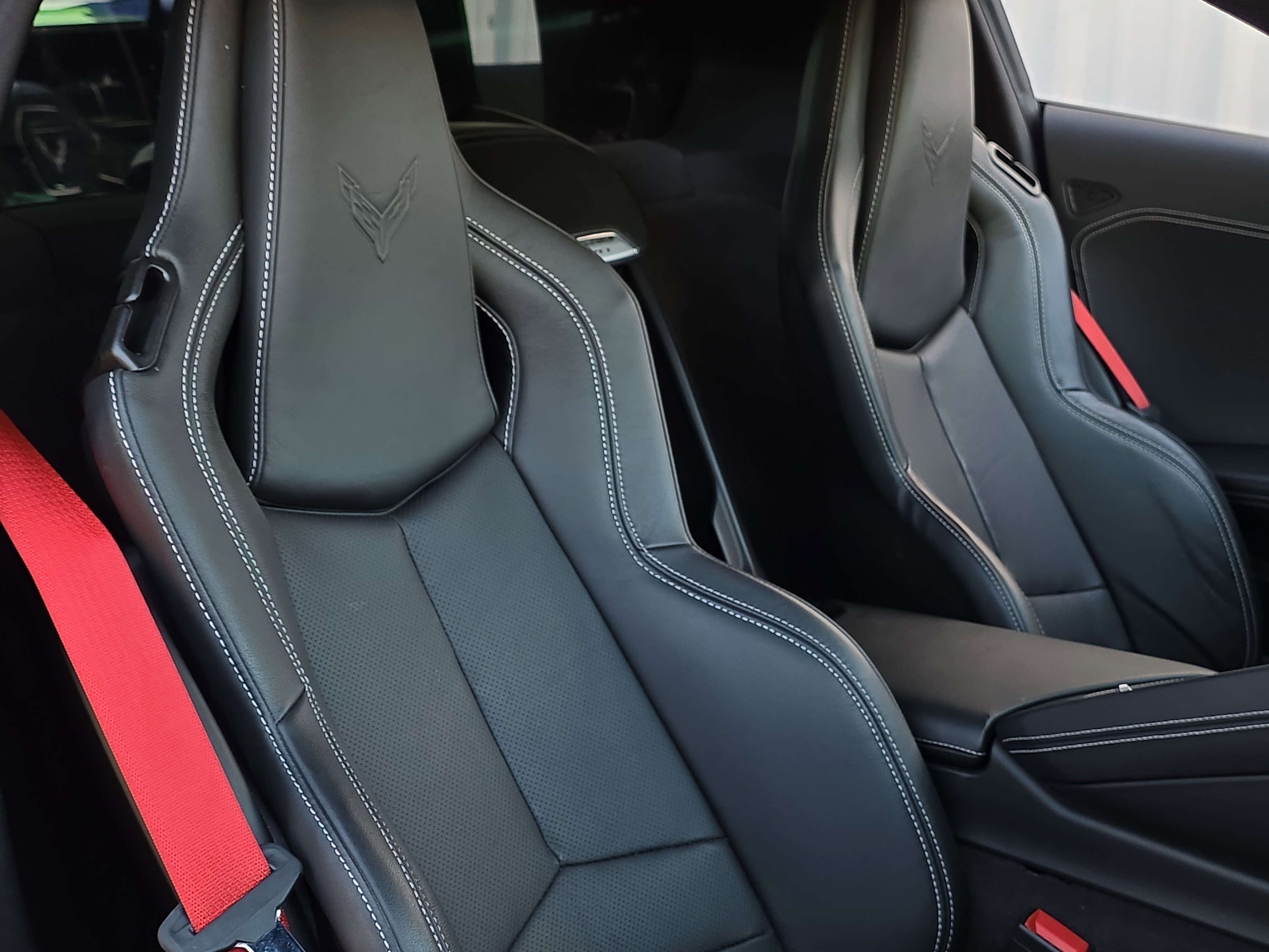 Used 2023 Chevrolet Corvette Stingray Coupe w/ 1LT image 31