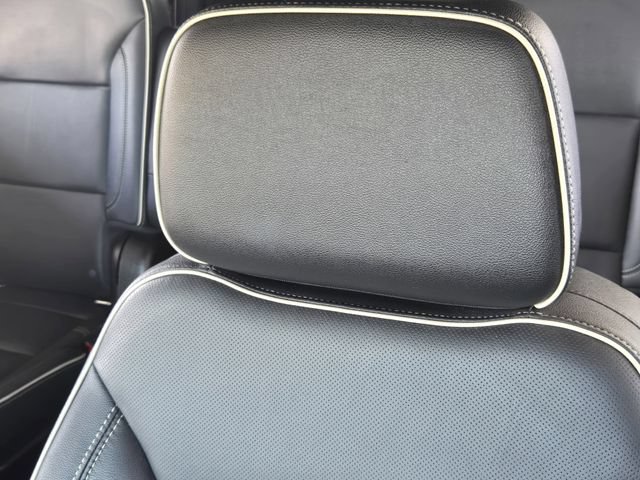 Used 2021 GMC Yukon SLT w/ SLT Luxury Plus Package RWD image 24