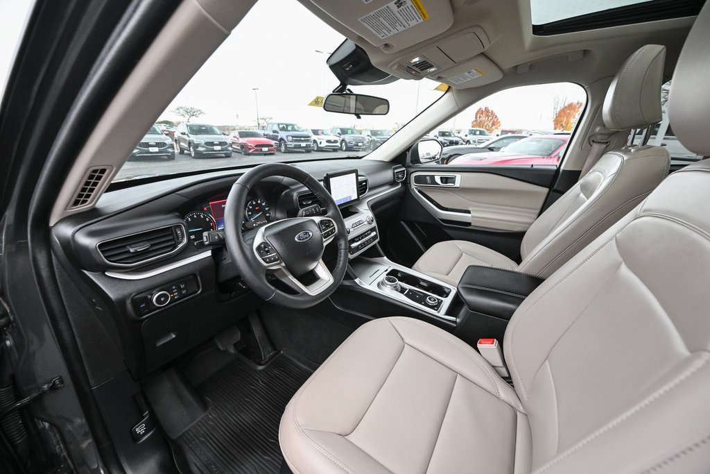 Certified 2023 Ford Explorer XLT w/ Equipment Group 202A image 18