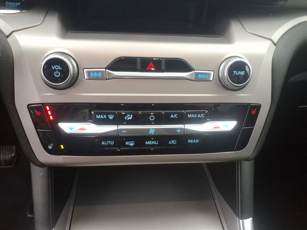 Used 2023 Ford Explorer XLT w/ Equipment Group 202A image 20
