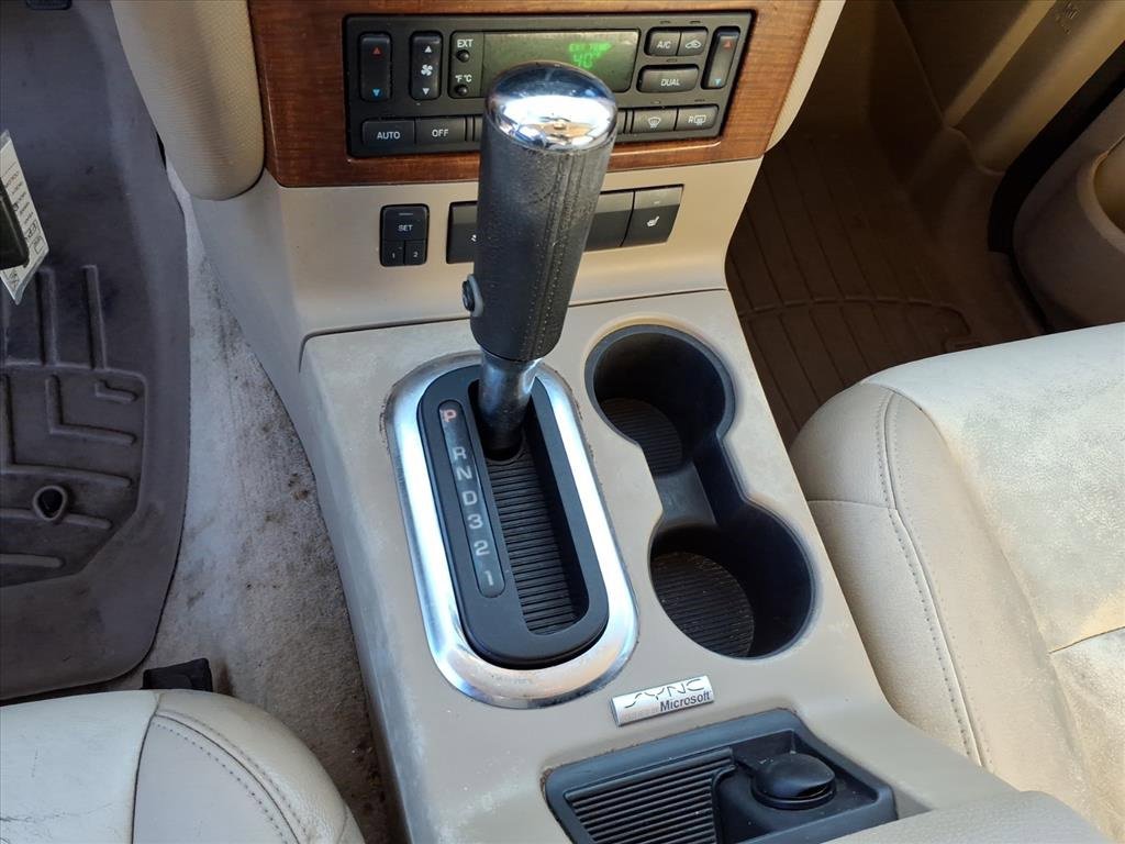 Used 2010 Ford Explorer Eddie Bauer image 24