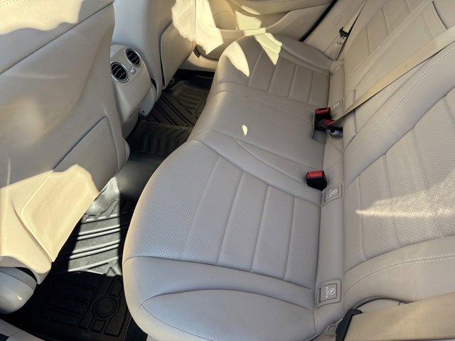 Used 2022 Mercedes-Benz GLC 300 4MATIC image 28