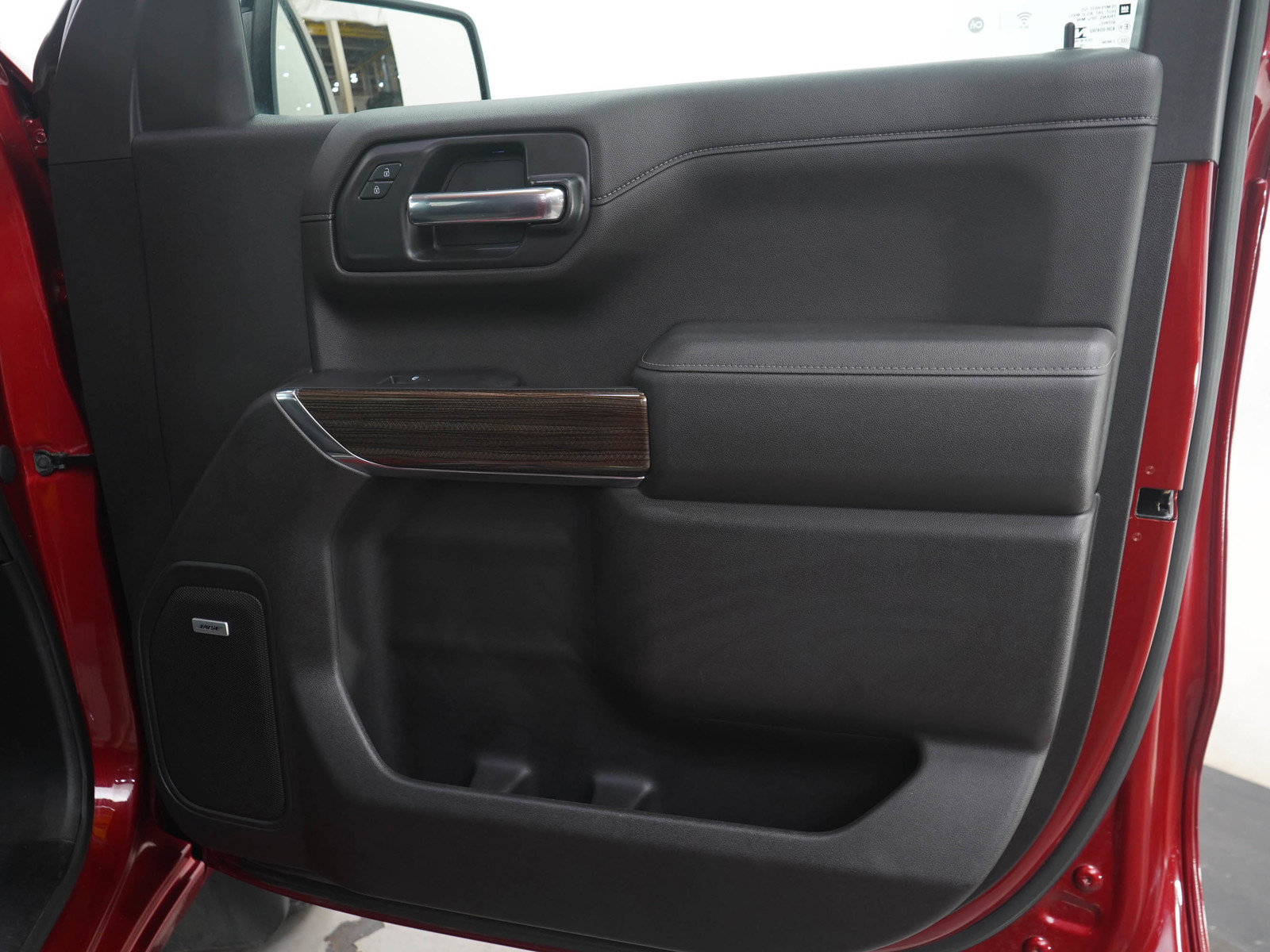 Used 2021 Chevrolet Silverado 1500 RST w/ Convenience Package II AWD/4WD image 9