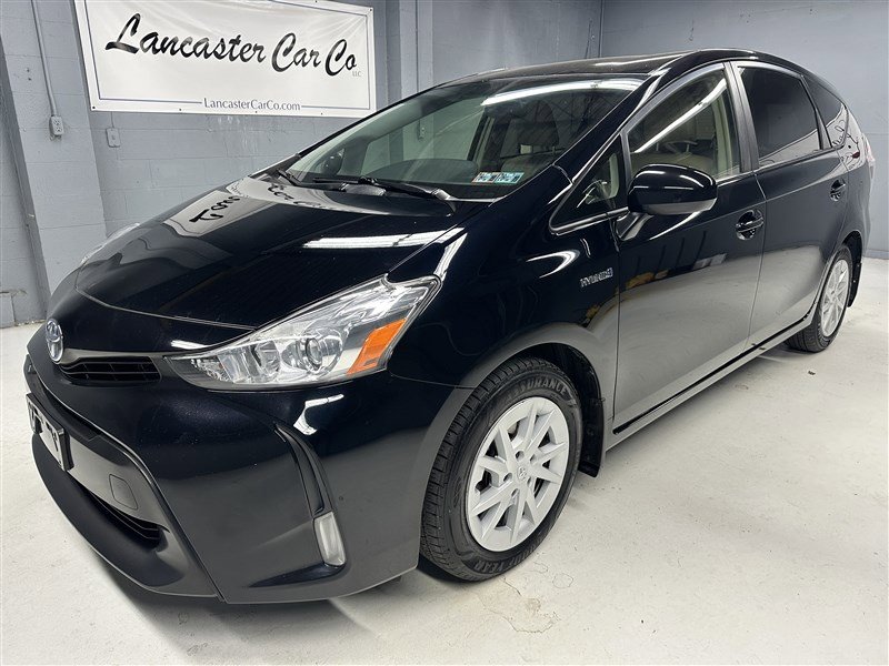 Used 2016 Toyota Prius V Four video 1