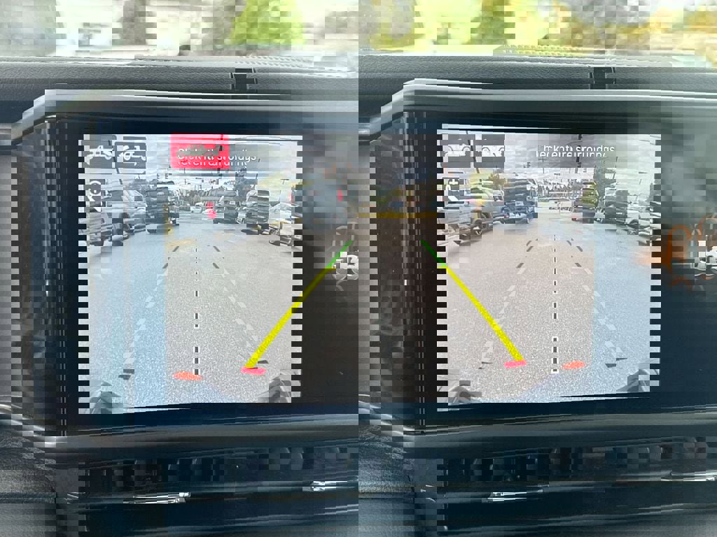 Used 2024 Jeep Gladiator Mojave w/ Technology Group image 14